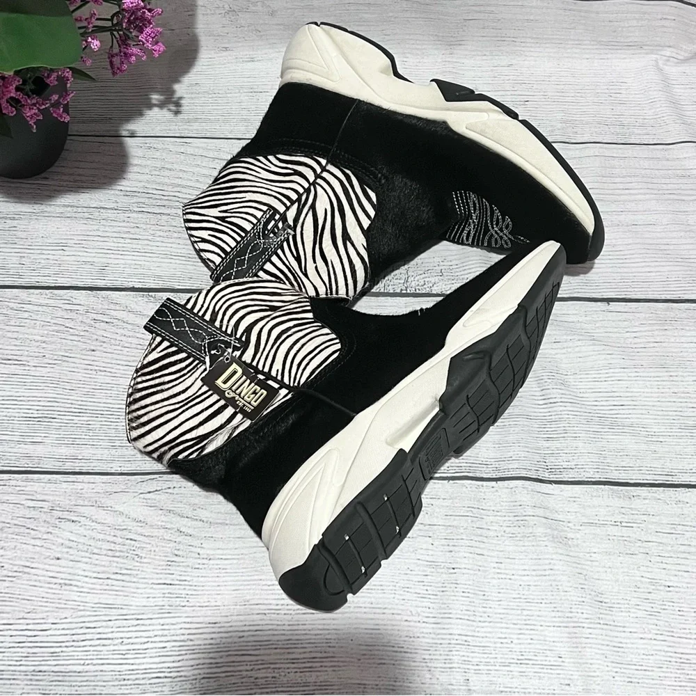 DINGO Safari Zebra Calf Hair Leather Pull on Ankle Boots Sneaker Women Size 9M